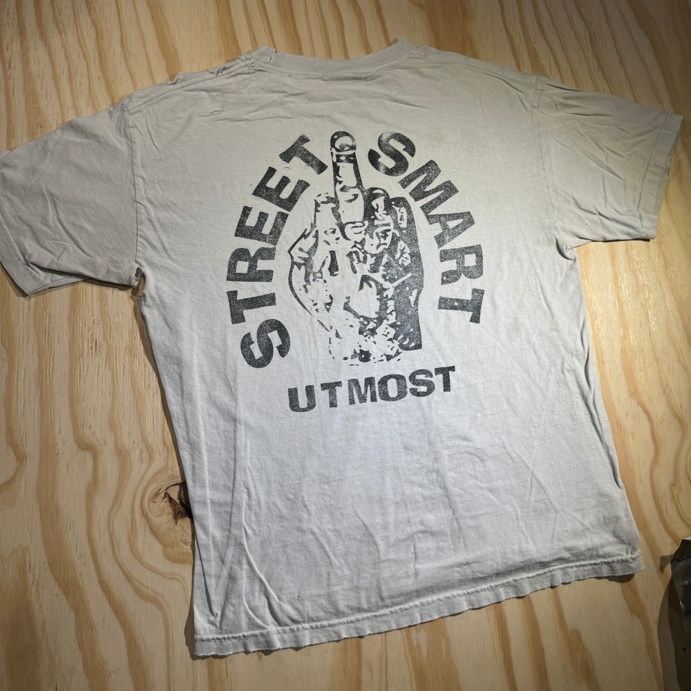 Utmost Men's Street Smart Graphic Tee‎ Off White Distressed Vintage Style Size L